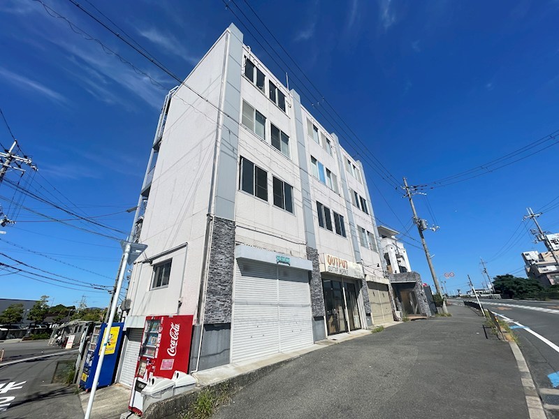 ラヴィクレール・M 外観