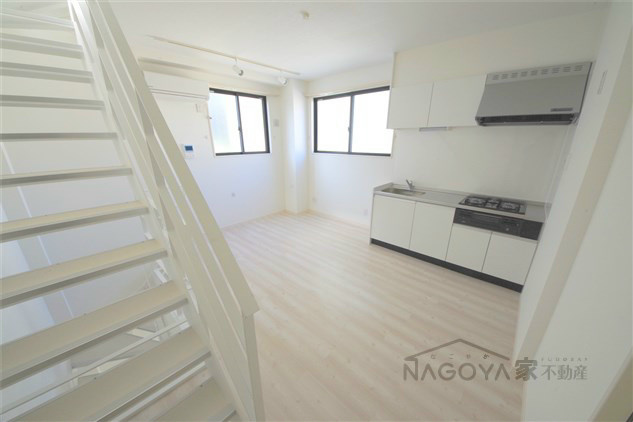 GRANDE NERO リビング