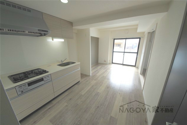 クリスタル丸の内 リビング