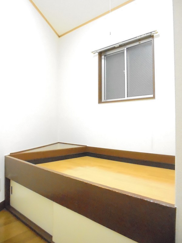 エースホーム ベッドルーム