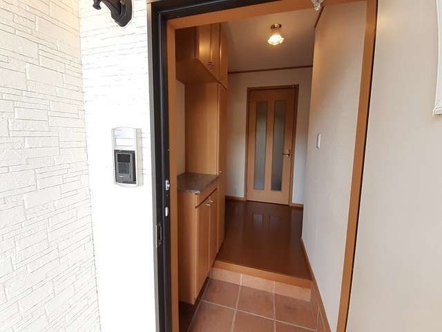 アロッジオ・アルバ 玄関