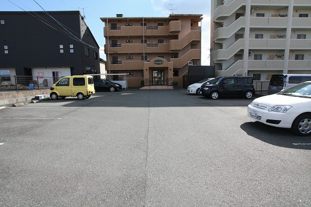 Estacion 駐車場