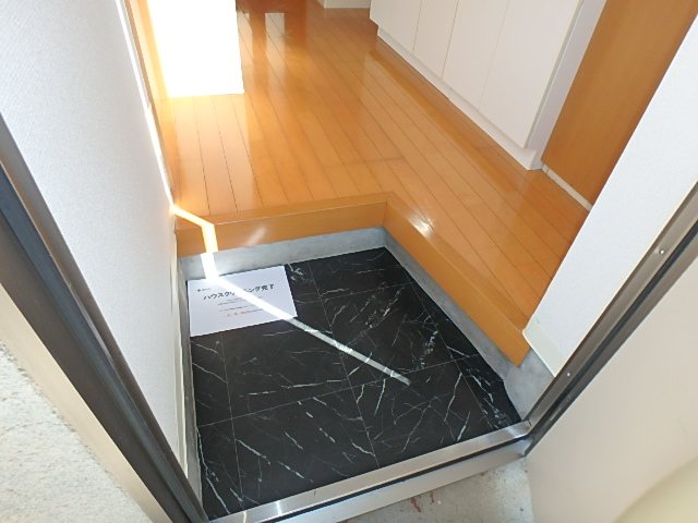 フォレスト中央 玄関