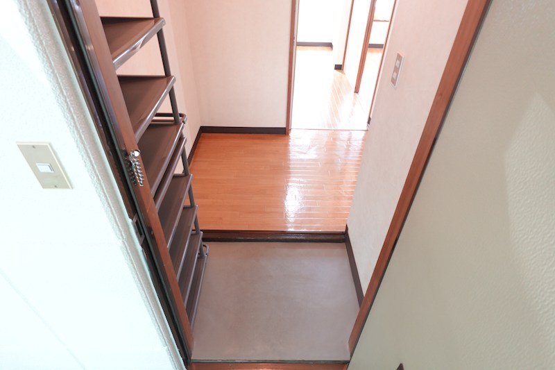 神科マンション 玄関