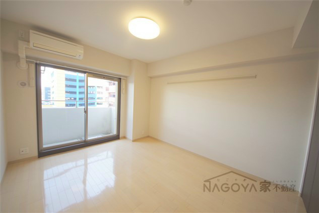 サンヒルズ新瑞橋 リビング