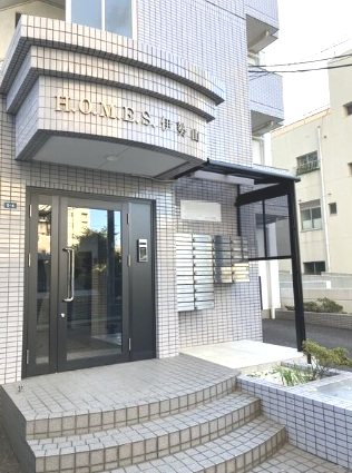 HOMES伊勢山　 エントランス