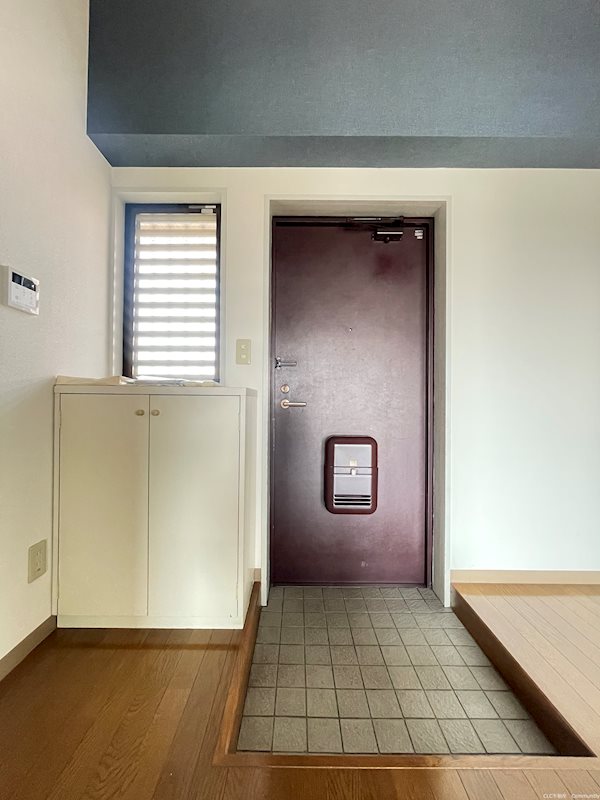 マンションサトウ 玄関