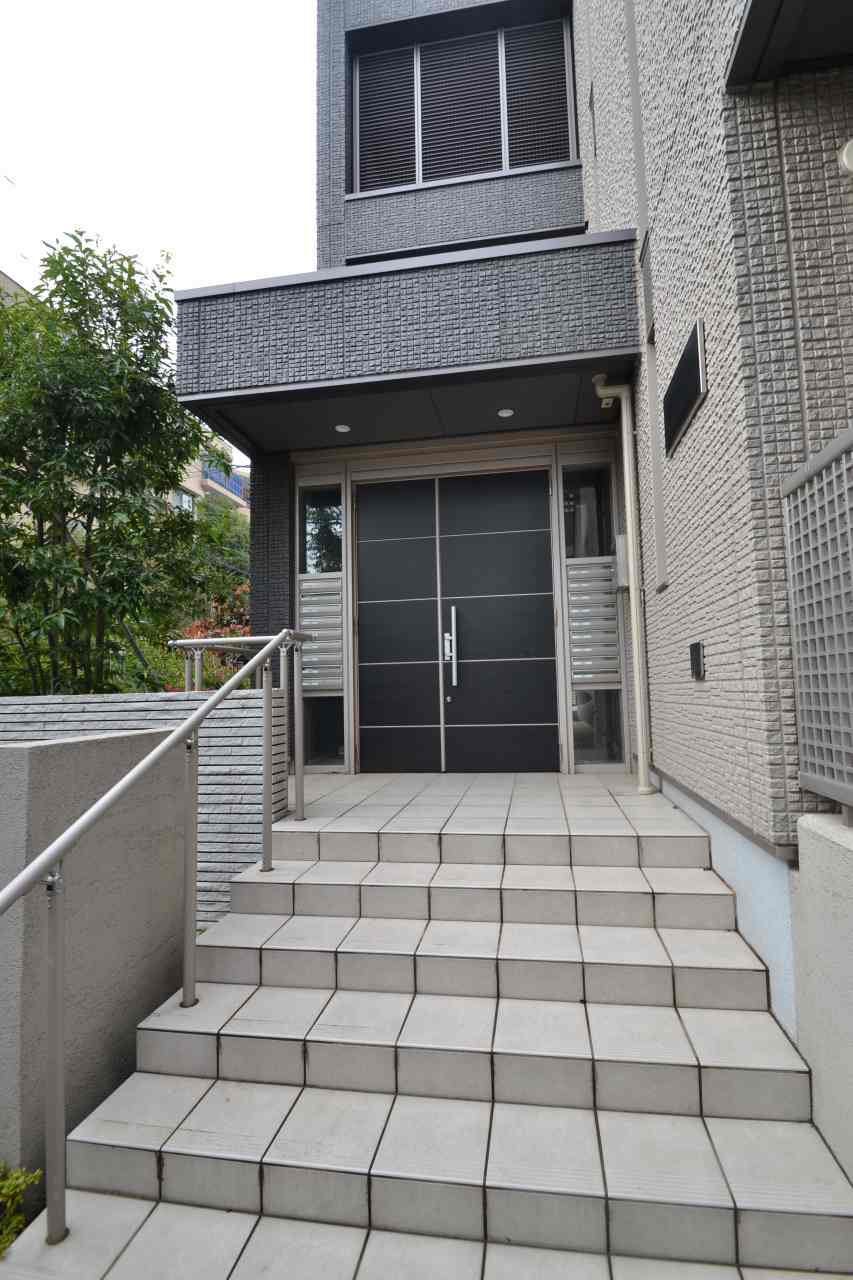 LIBERA宮崎台Ⅱ※禁煙マンション※ エントランス