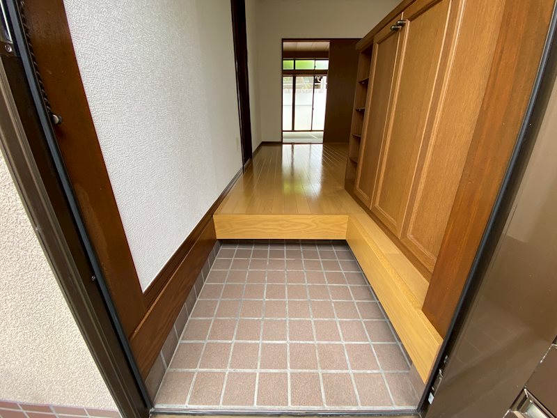 すみれ貸家（旧 尾上貸家） 玄関