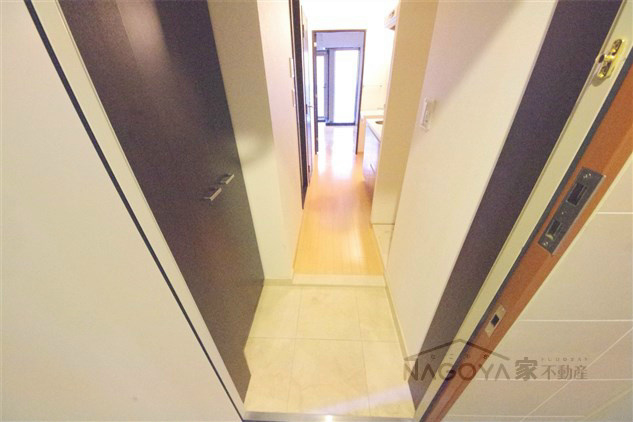 ベレーサ名駅ウエスト 玄関