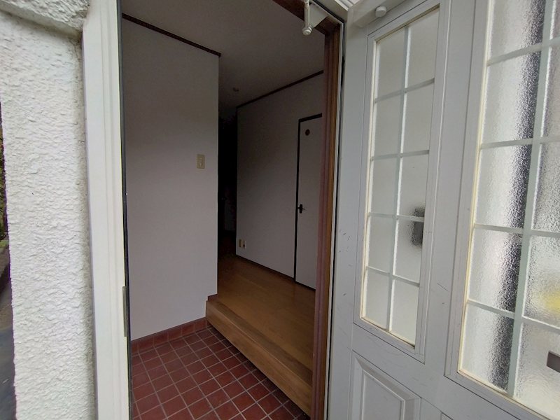 河原平田戸建 玄関