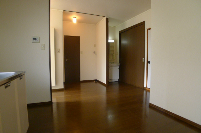 シティハイム平岡 リビング