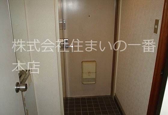 愛知県名古屋市西区大金町４丁目 玄関