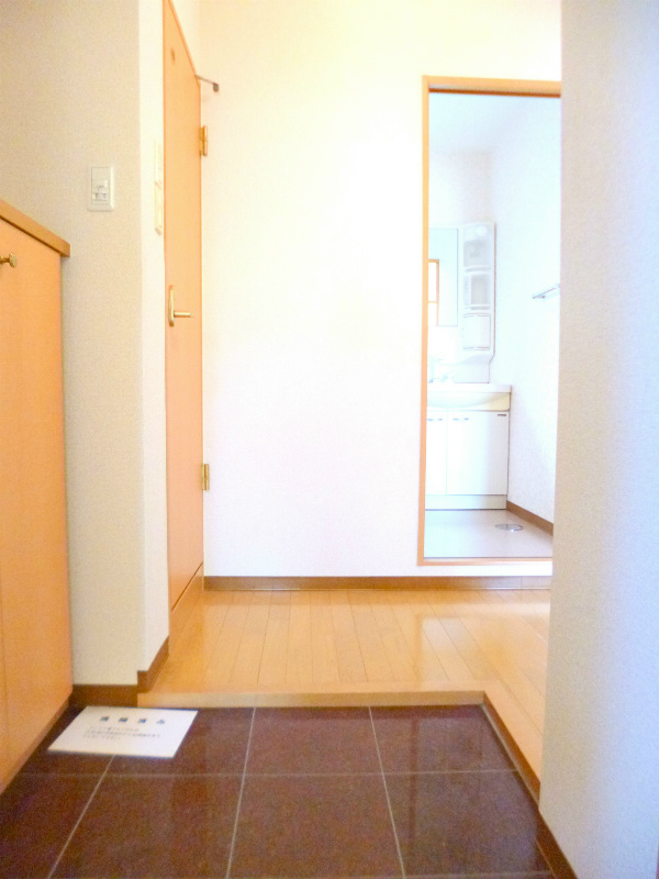 玉家ビル 玄関