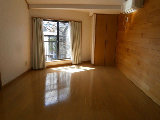 山口ホーム リビング