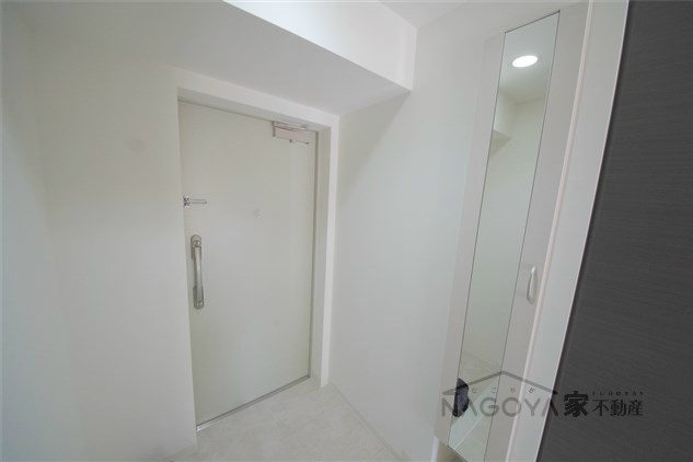 ルペルティア 玄関