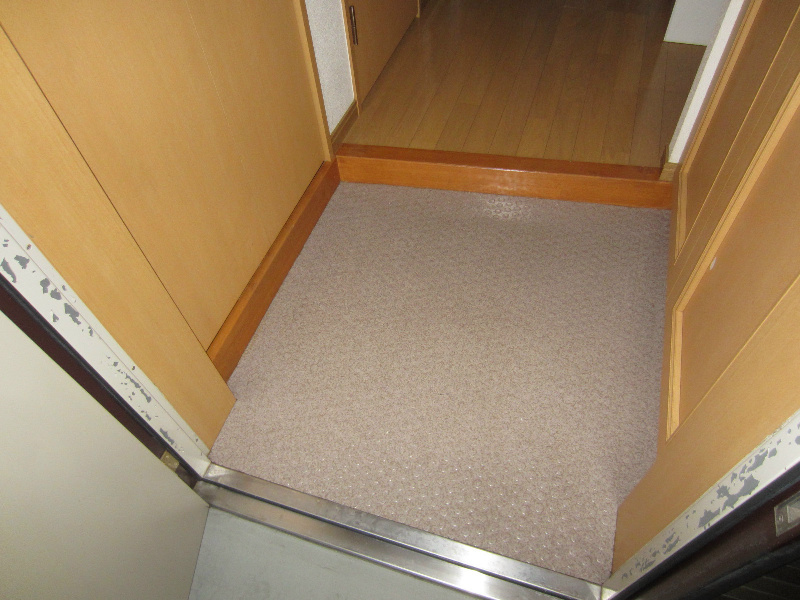 マーベラス府中宮西町 玄関