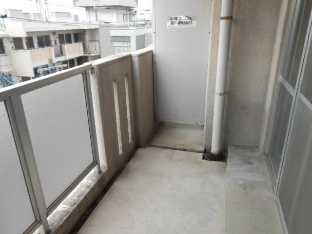 愛知県名古屋市緑区鳴海町京田 ベランダ