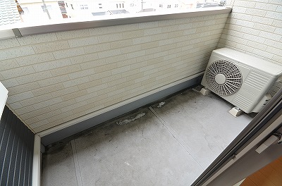 ラインハイム足立山Ｃ棟 ベランダ