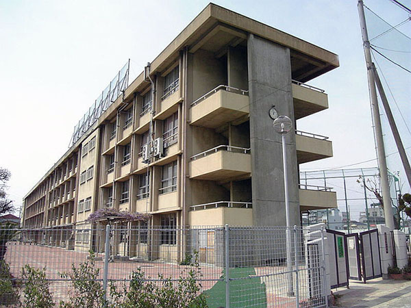 パレーシャル21 中学校