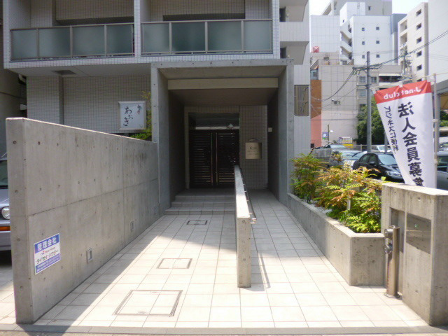 愛知県名古屋市東区東桜１丁目 玄関