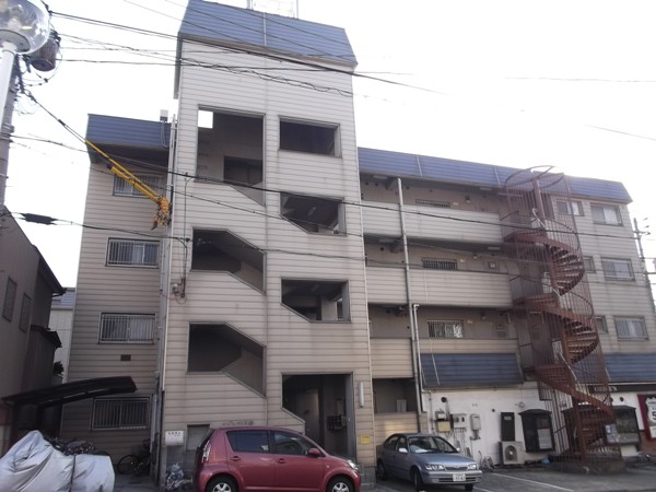 第一メゾン春日野 外観