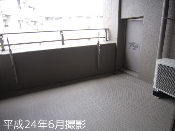 愛知県名古屋市千種区鹿子町５丁目 ベランダ