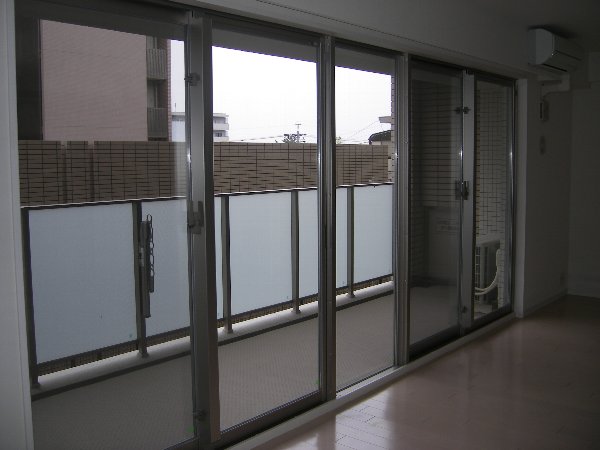 愛知県名古屋市千種区新池町１丁目 ベランダ