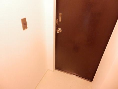 愛知県名古屋市中村区並木２丁目 玄関