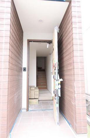 愛知県名古屋市中川区中花町 玄関
