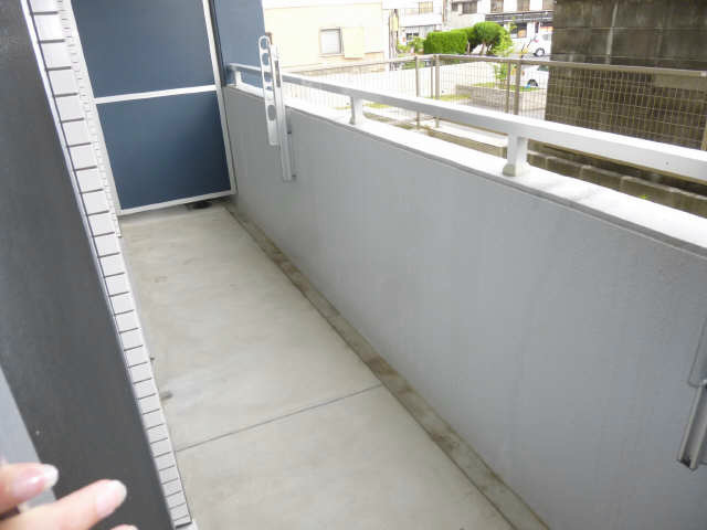 愛知県名古屋市緑区潮見が丘３丁目２８番地 ベランダ