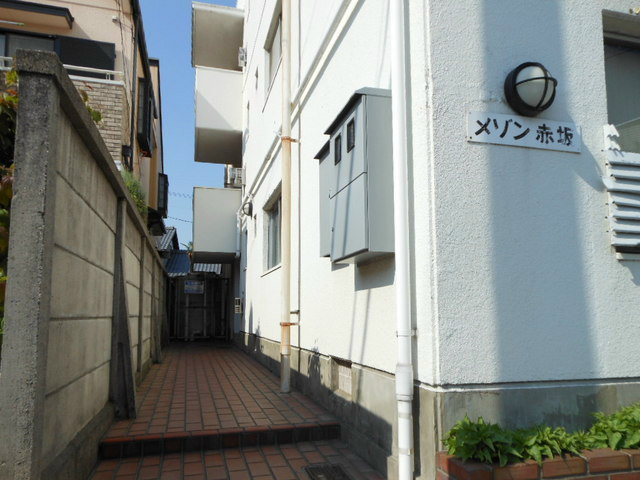 愛知県名古屋市千種区赤坂町５丁目 エントランス