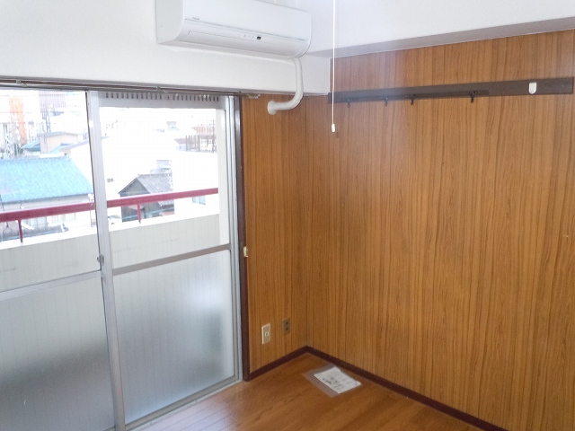 愛知県名古屋市中村区上米野町１丁目 リビング