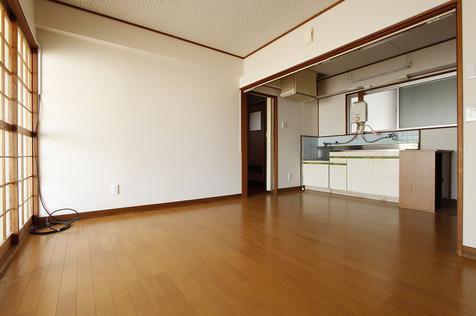 愛知県名古屋市中川区小本本町１丁目 リビング