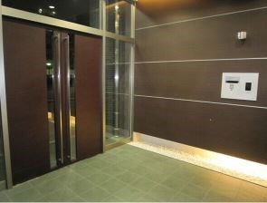 愛知県名古屋市東区代官町 エントランス