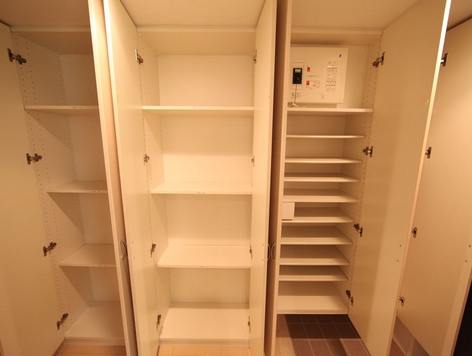 愛知県名古屋市東区白壁２丁目14-27 収納