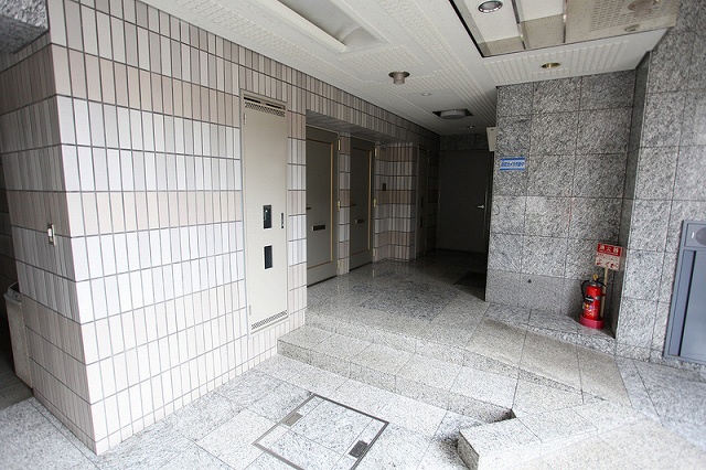 愛知県名古屋市中村区亀島２丁目 エントランス