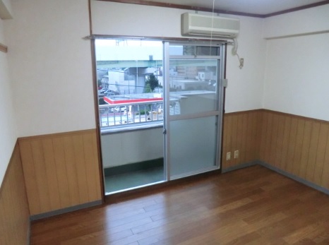 愛知県名古屋市南区立脇町２丁目 リビング