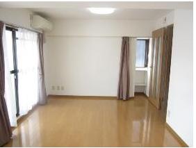 愛知県名古屋市西区那古野２丁目 リビング