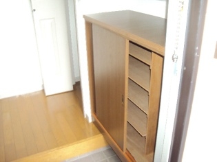 愛知県名古屋市中川区法華１丁目 玄関