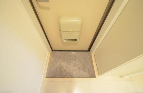 愛知県名古屋市中村区白子町４丁目 玄関