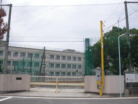 愛知県名古屋市千種区日進通１丁目 小学校