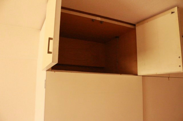 ユニーブル新栄 収納
