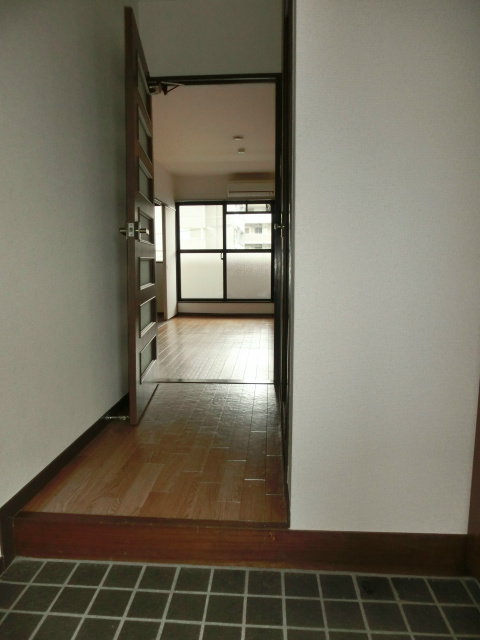 愛知県名古屋市千種区田代本通２丁目 玄関