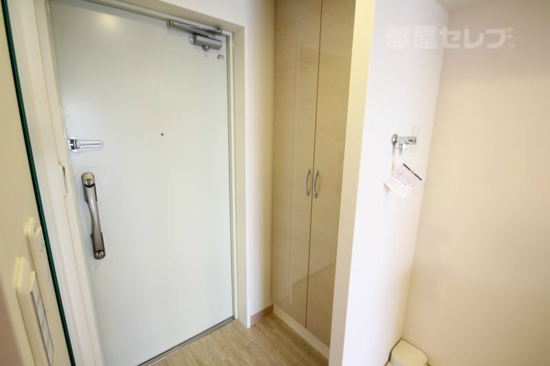 愛知県名古屋市千種区千種３丁目 玄関