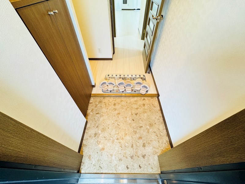 グランドエンブレム秦野 玄関