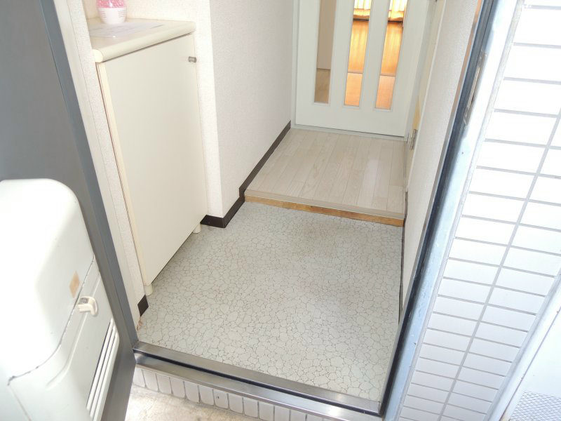 稲田堤グランドハイツ 玄関