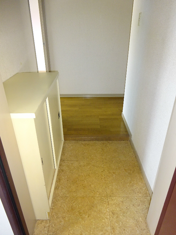 メゾン原町 玄関