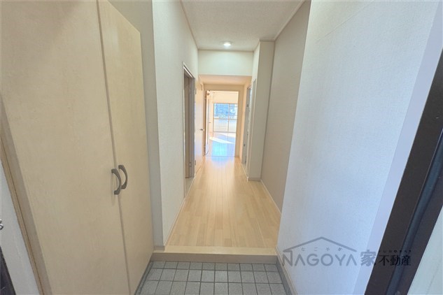 鶴陽明ハイツ 玄関