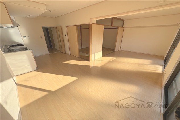 鶴陽明ハイツ リビング